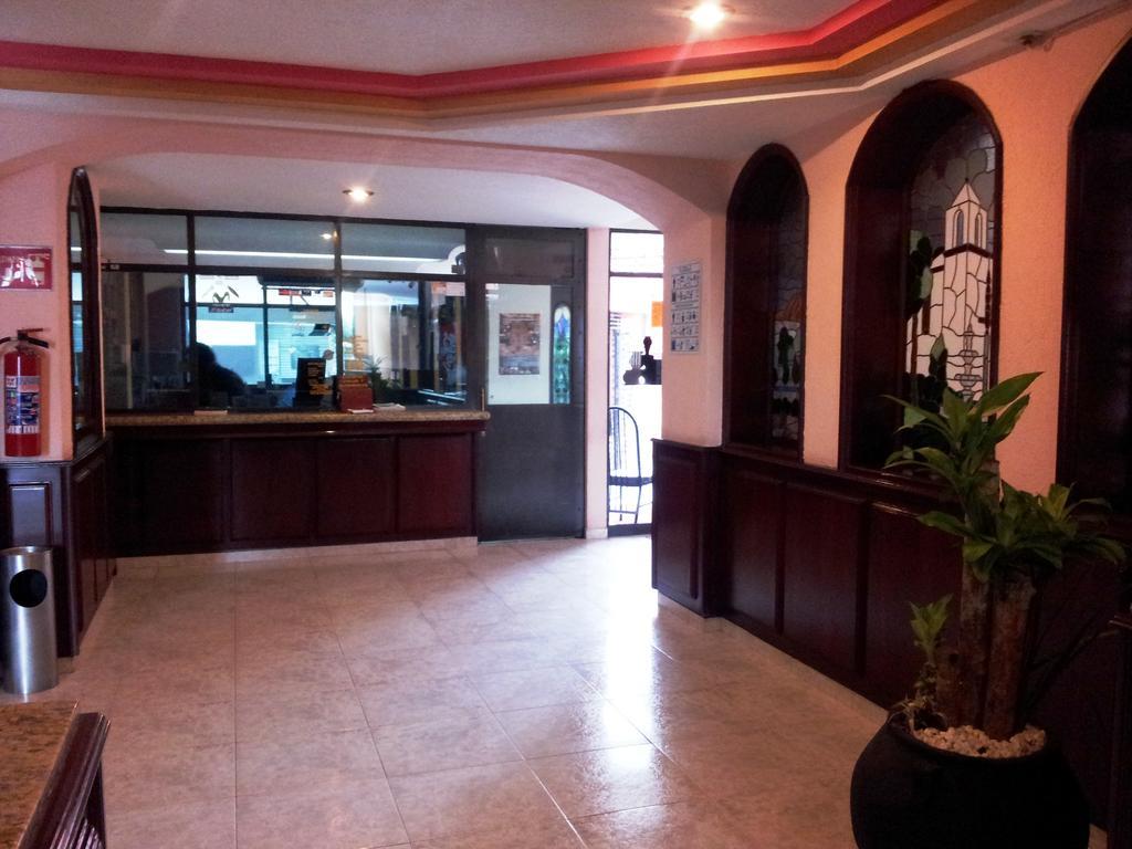 Hotel Siesta Del Sur Мехико Экстерьер фото