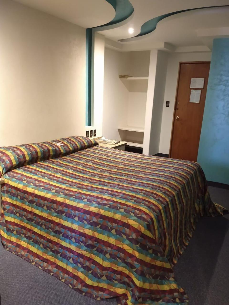 Hotel Siesta Del Sur Мехико Экстерьер фото