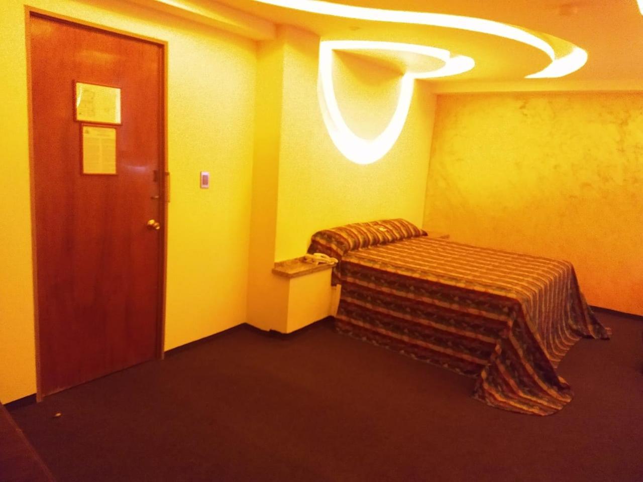 Hotel Siesta Del Sur Мехико Экстерьер фото